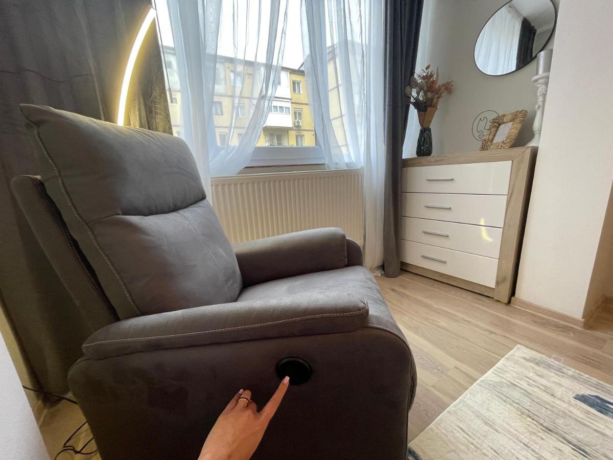 Hygge Place To Stay - Self Check In Nonstop 24H-Wifi Resita Exterior photo